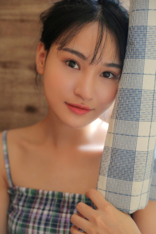 学长和我在卫生间里